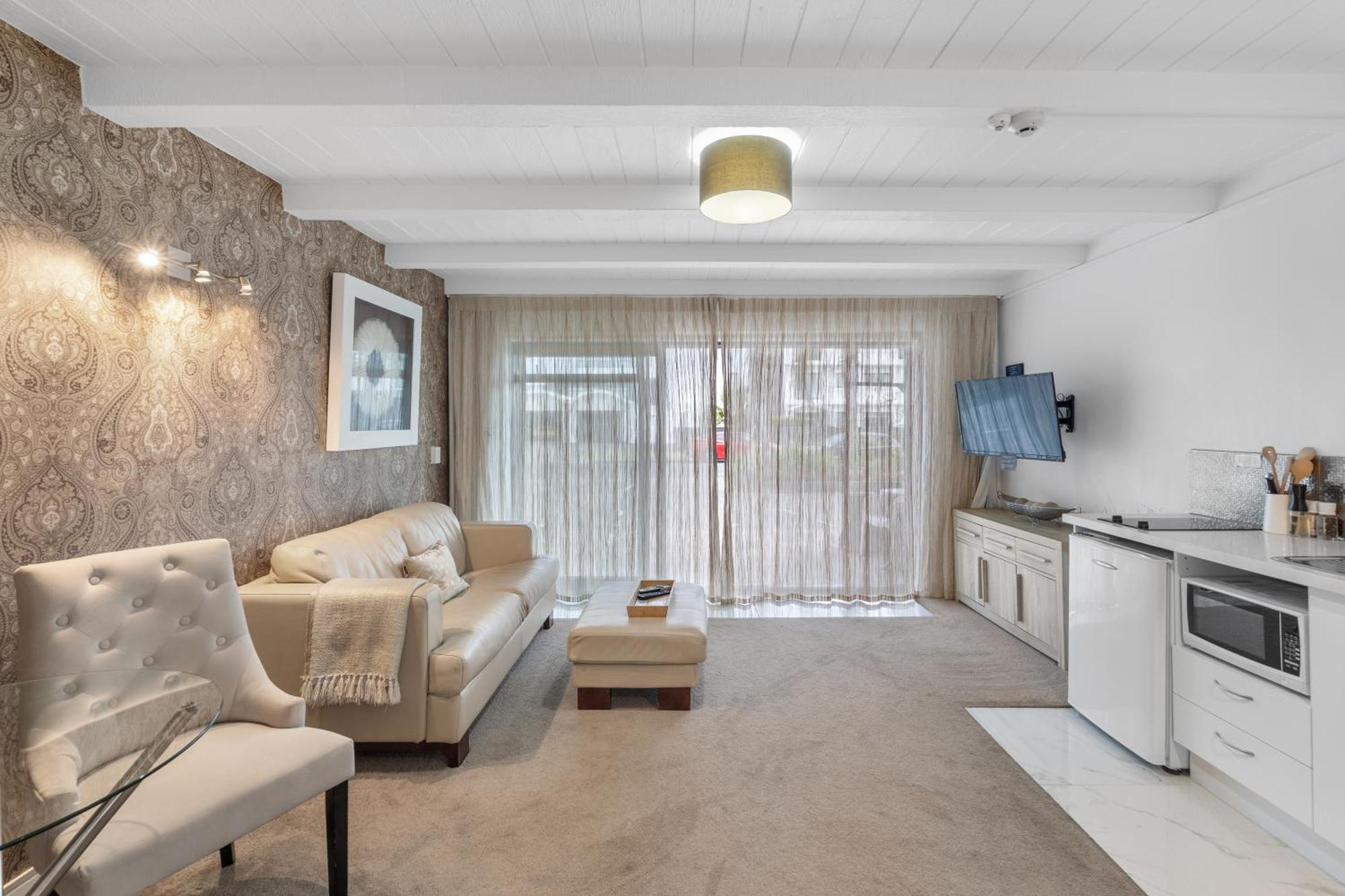 Orewa Beachcomber Extérieur photo