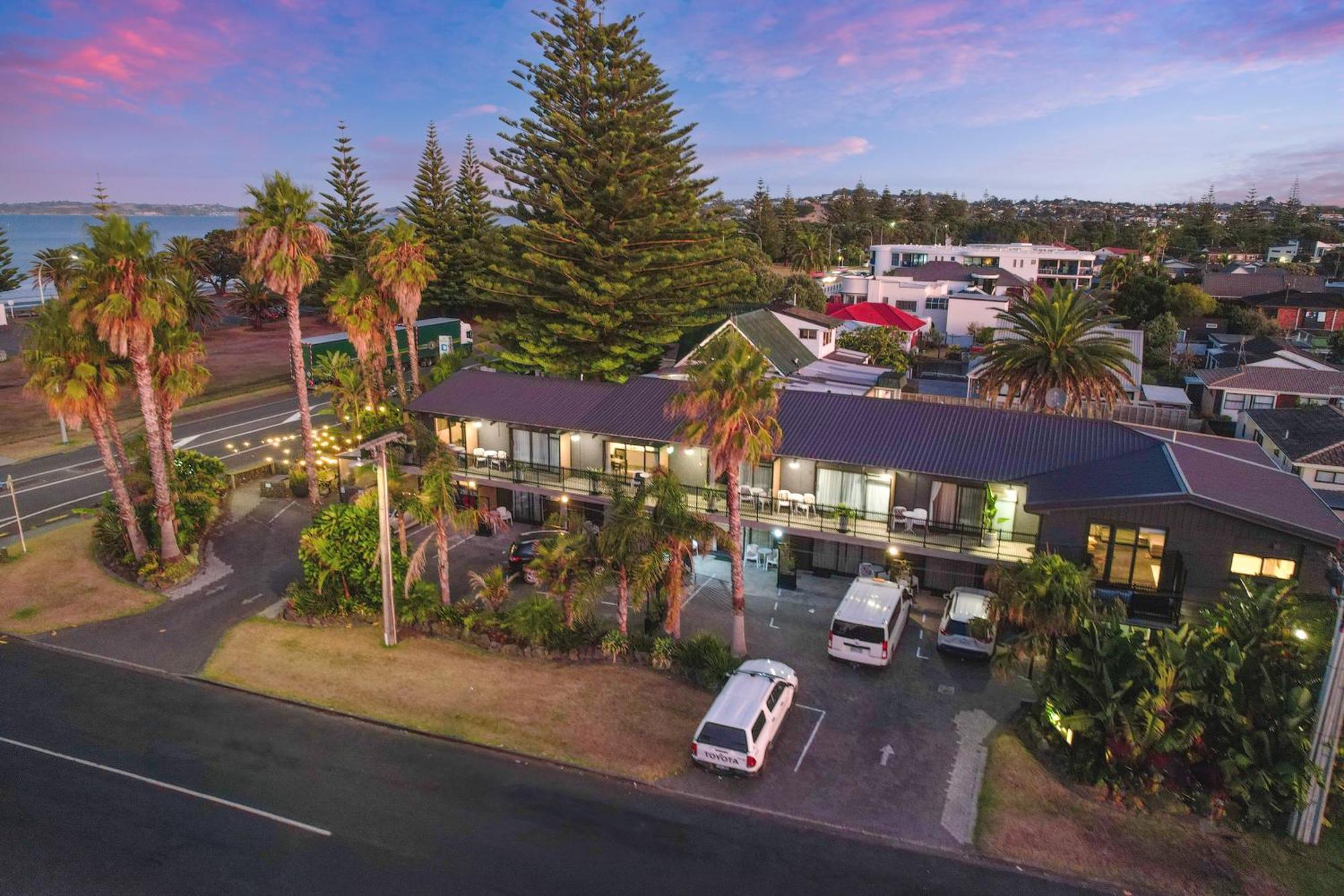 Orewa Beachcomber Extérieur photo